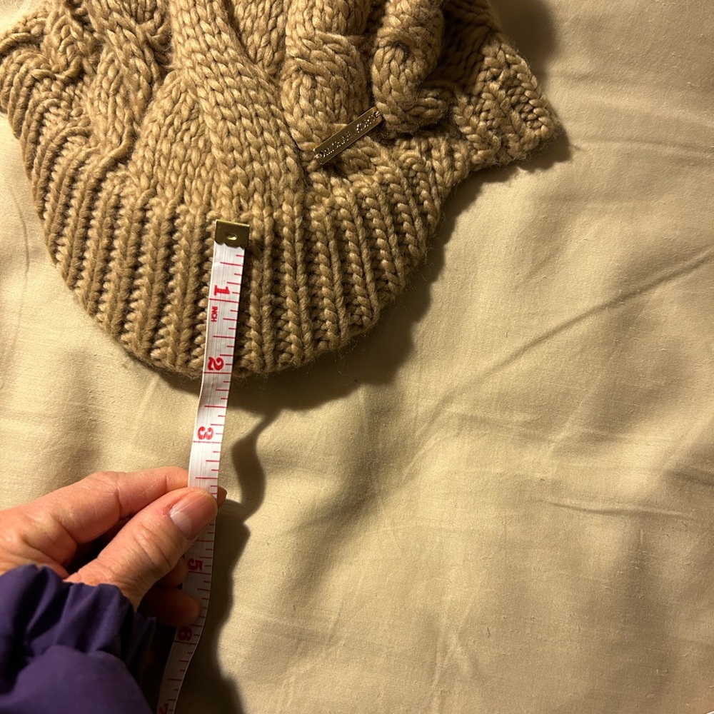 MICHAEL Michael Kors Cap - Picture 6 of 9